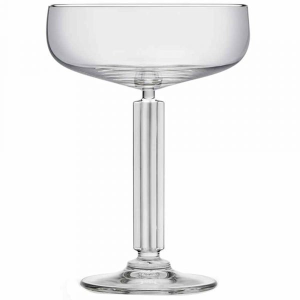 Copos de 28cl com design moderno inspirado na América. Perfeitos para servir as suas bebidas favoritas com estilo. Compre online agora!