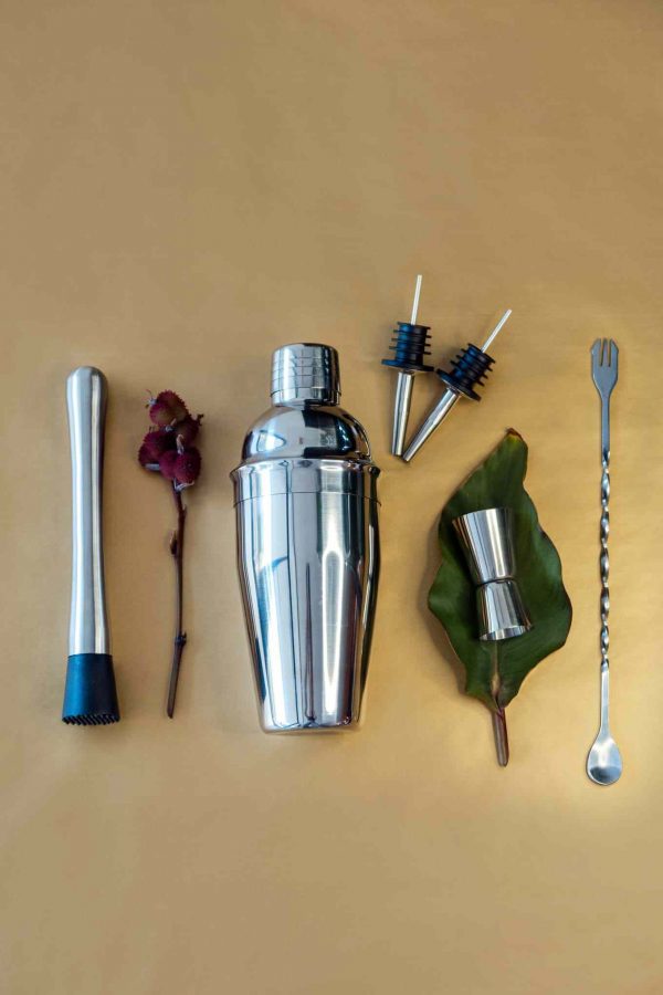 Conjunto de barra de prata clássico, ideal para colecionadores exigentes. Compre agora e adicione elegância à sua coleção!