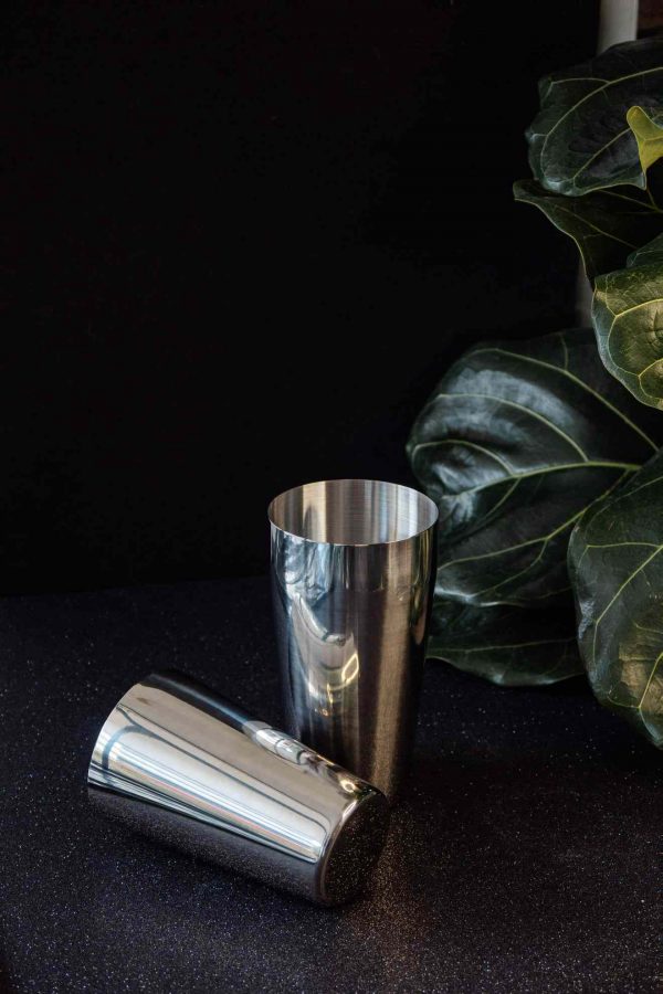 Agite com estilo com o Shaker Boston Prata 750/600. Praticidade e elegância em cada batida. Ideal para preparar os seus batidos favoritos!