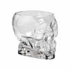 Aprecie a sua bebida favorita com estilo neste copo de vidro em forma de crânio médio de 66cl - Compre online agora!